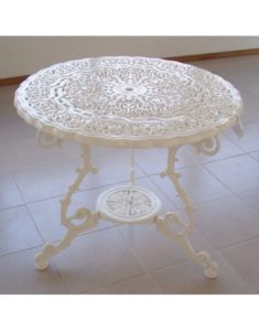 mesa clasica de jardin